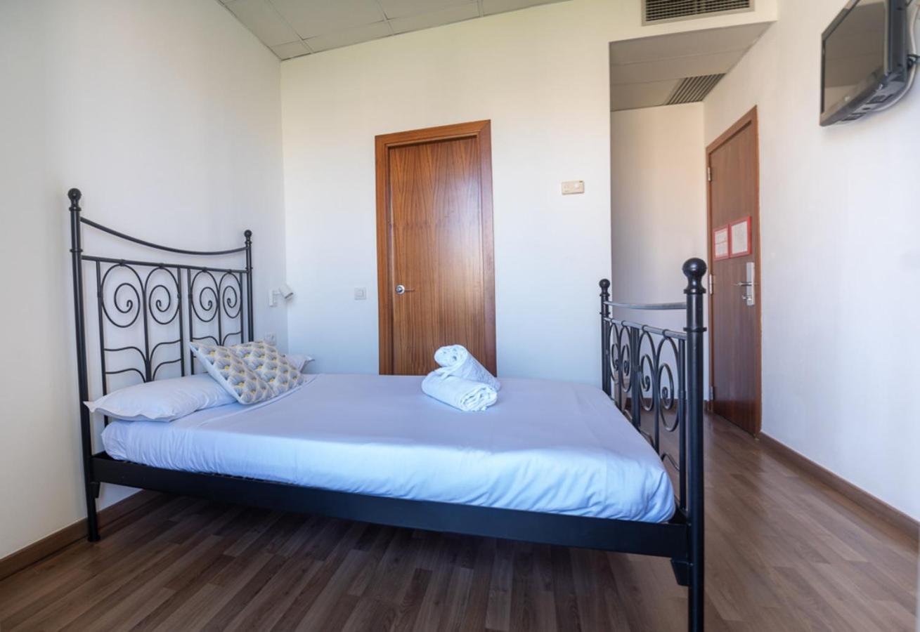 Safestay Barcelona Passeig De Gracia (Adults Only) Exterior photo
