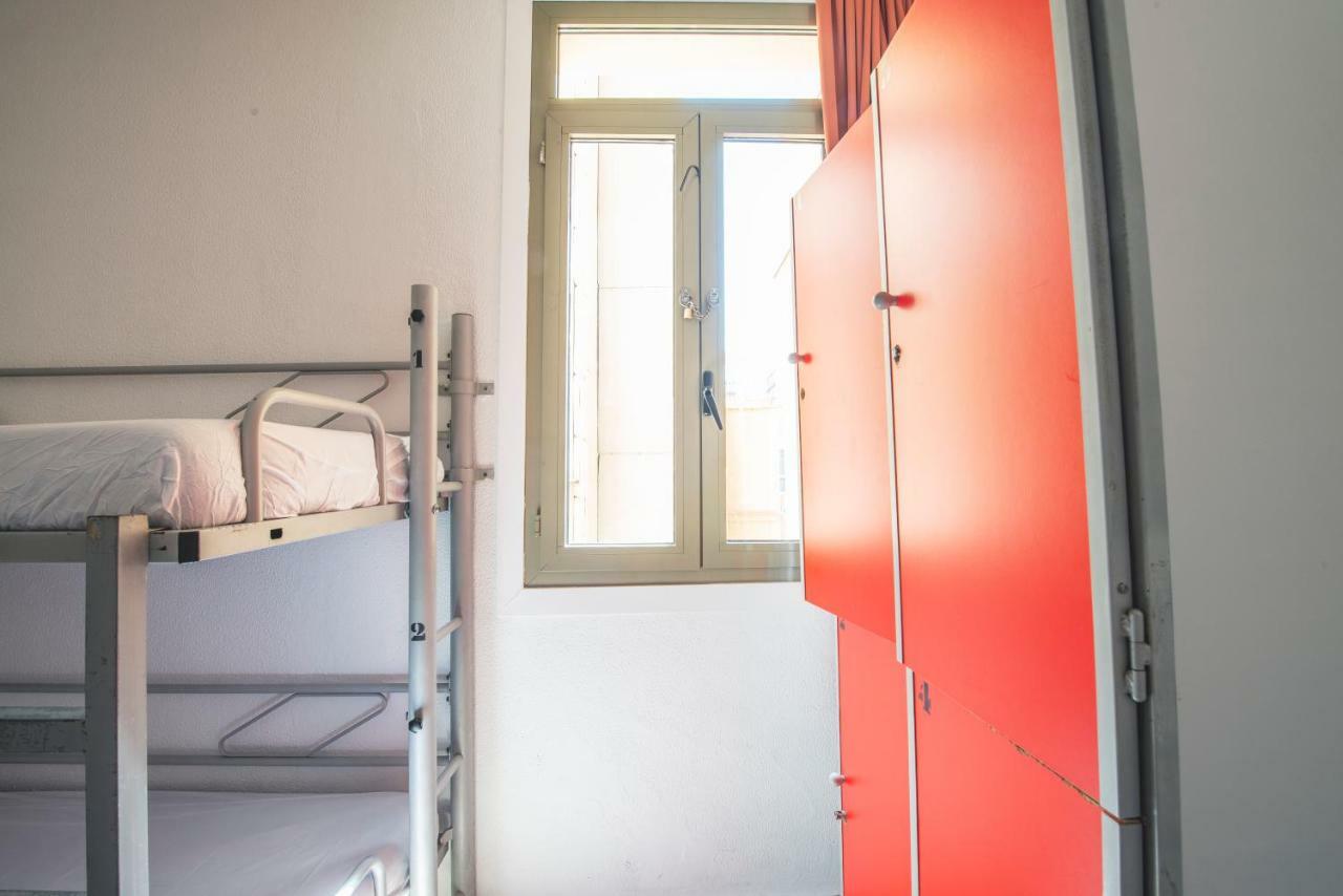 Safestay Barcelona Passeig De Gracia (Adults Only) Exterior photo