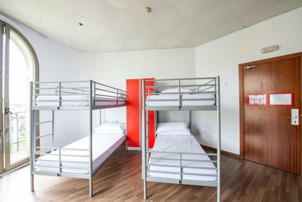 Safestay Barcelona Passeig De Gracia (Adults Only) Exterior photo